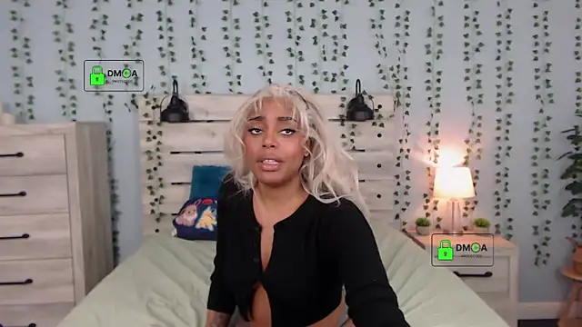 RobynKnight online show from 02-06-26, 05:03