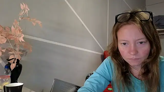 Snapshot of Jony_Marta chatting on 03-03-25, 05:31 Jony Marta online show from 03-03-25, 05:31