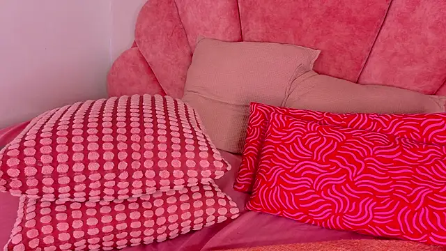 Snapshot of eva_daemon chatting on 04-09-26, 12:00 eva daemon online show from 04-09-26, 12:00