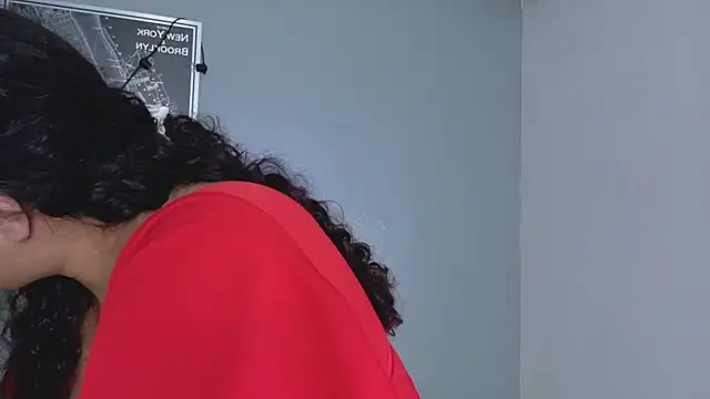 Snapshot of eva_daemon chatting on 12-22-25, 12:05 eva daemon online show from 12-22-25, 12:05