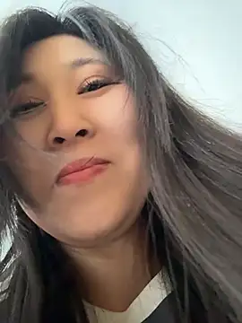 Snapshot of Fannywell chatting on 07-03-26, 12:28 Fannywell online show from 07-03-26, 12:28