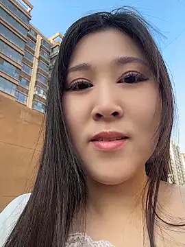 Snapshot of Fannywell chatting on 06-16-26, 10:04 Fannywell online show from 06-16-26, 10:04