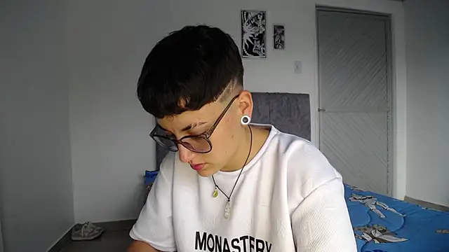 linda 33 online show from 02-10-26, 07:46