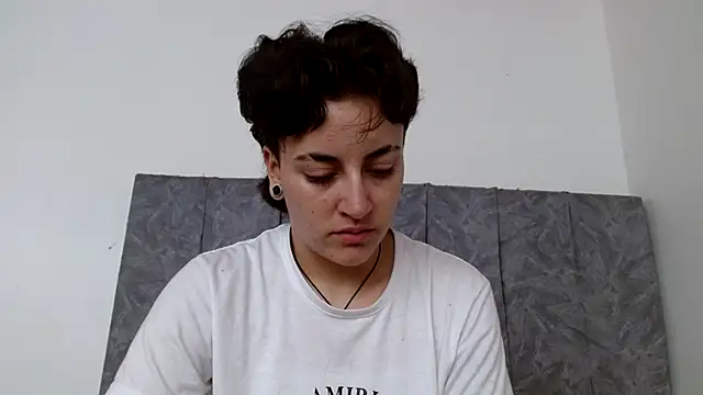 linda 33 online show from 11-12-25, 01:15