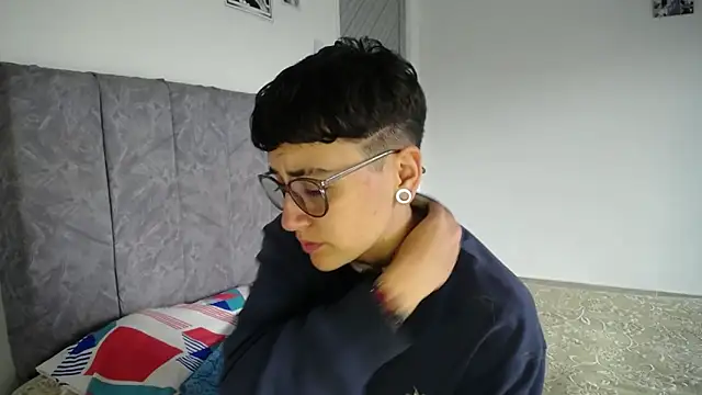 linda 33 online show from 02-19-26, 05:43