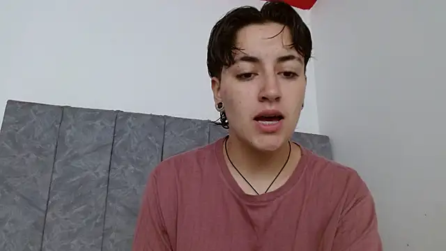 linda 33 online show from 10-10-25, 01:34