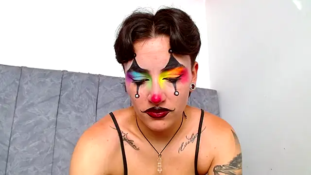 linda 33 online show from 10-07-25, 07:48