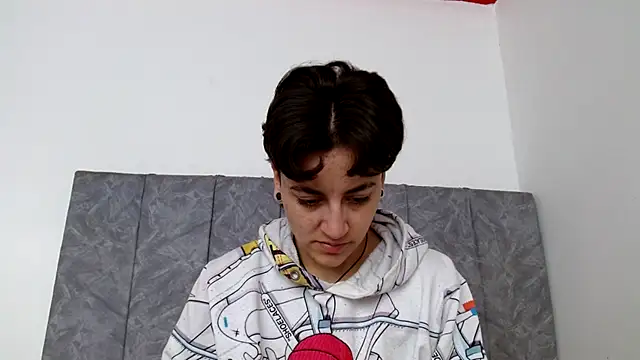 linda 33 online show from 10-12-25, 02:18