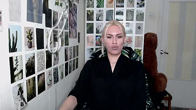 CapriScorpion online show from 11-13-25, 11:47