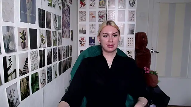 CapriScorpion online show from 04-14-26, 12:21