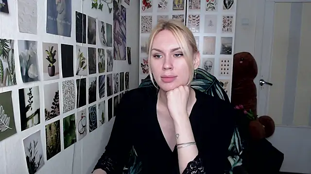 Snapshot of CapriScorpion chatting on 05-17-26, 03:12 CapriScorpion online show from 05-17-26, 03:12