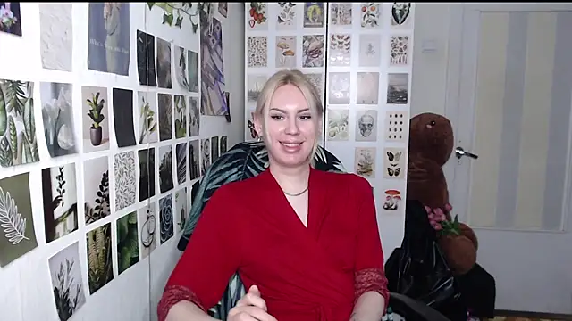 Snapshot of CapriScorpion chatting on 06-06-26, 11:26 CapriScorpion online show from 06-06-26, 11:26