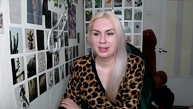 CapriScorpion online show from 10-13-25, 11:45