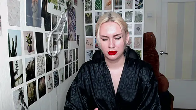 CapriScorpion online show from 10-30-25, 11:30