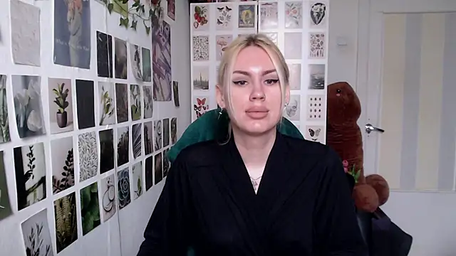 CapriScorpion online show from 04-15-26, 11:16