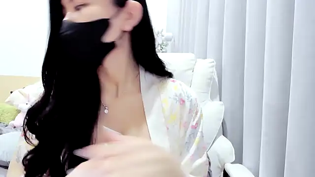 Lita-Julia online show from 11-11-25, 04:13