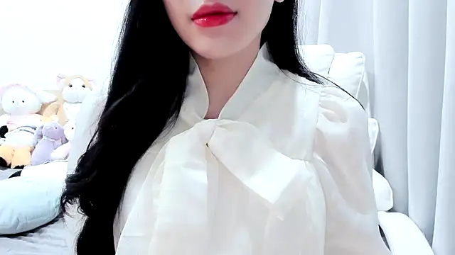 Lita-Julia online show from 11-02-25, 05:18