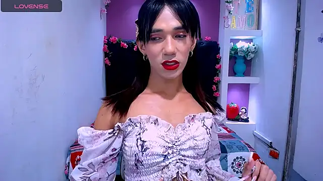 KatrinaQueen1 online show from 12-18-25, 10:46