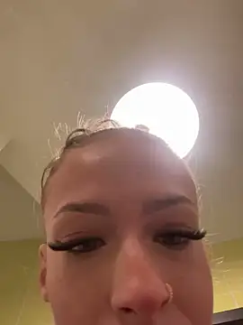 Snapshot of Leyladieistso47 chatting on 01-07-25, 11:03 Leyladieistso47 online show from 01-07-25, 11:03