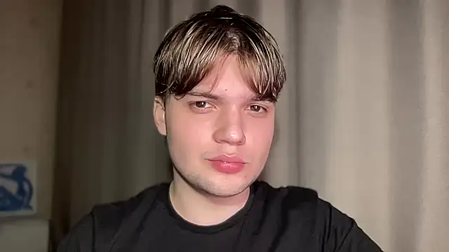 Snapshot of superfluboy_ chatting on 02-26-25, 03:32 superfluboy online show from 02-26-25, 03:32