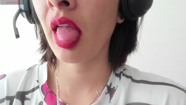 queen fetish online show from 11-21-25, 12:48