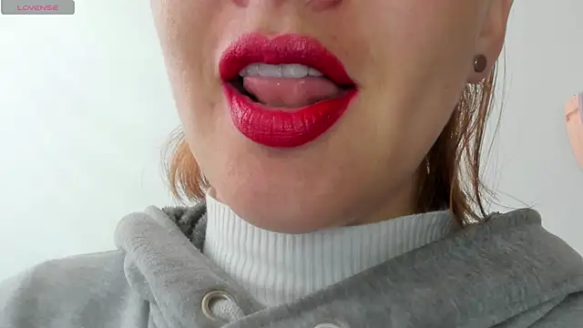 queen fetish online show from 03-30-26, 04:30