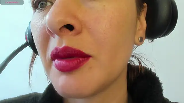 queen fetish online show from 04-13-26, 02:43