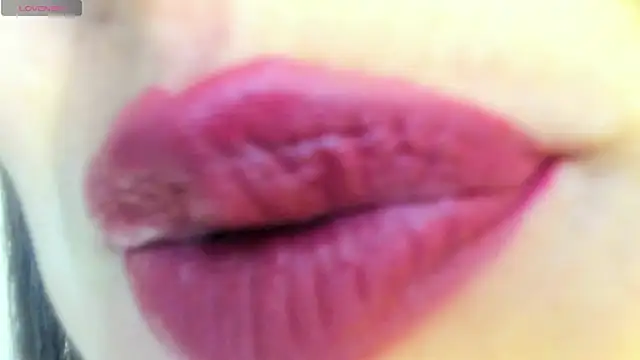 Snapshot of queen_fetish chatting on 06-10-26, 10:16 queen fetish online show from 06-10-26, 10:16