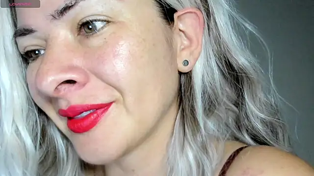 queen fetish online show from 12-21-25, 10:39