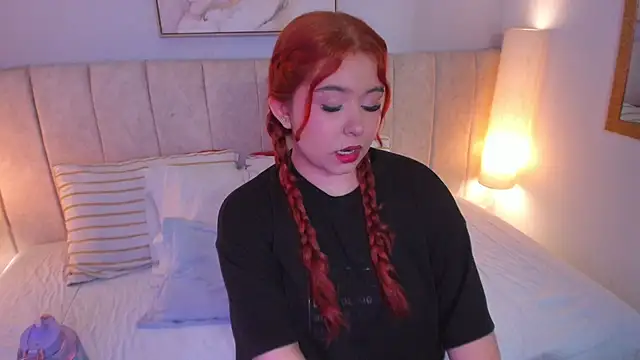 Snapshot of Atenea_cuteee chatting on 02-03-26, 02:10 Atenea cuteee online show from 02-03-26, 02:10