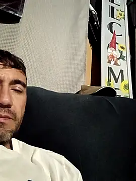 prettyboi6992 online show from 04-07-26, 07:54