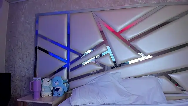 Miia002 online show from 11-05-25, 03:20