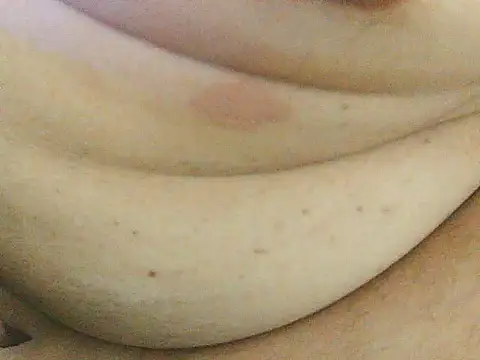 Snapshot of bigpcd chatting on 02-06-26, 01:18 bigpcd online show from 02-06-26, 01:18