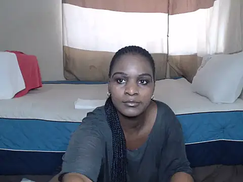 Snapshot of AdelaideT chatting on 10-09-25, 06:25 AdelaideT online show from 10-09-25, 06:25