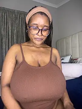 Bustygoddess32 online show from 10-14-25, 10:31