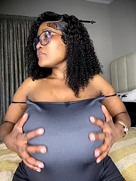 Bustygoddess32 online show from 11-09-25, 02:15