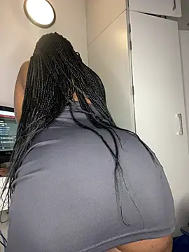 Bustygoddess32 online show from 01-14-26, 02:37