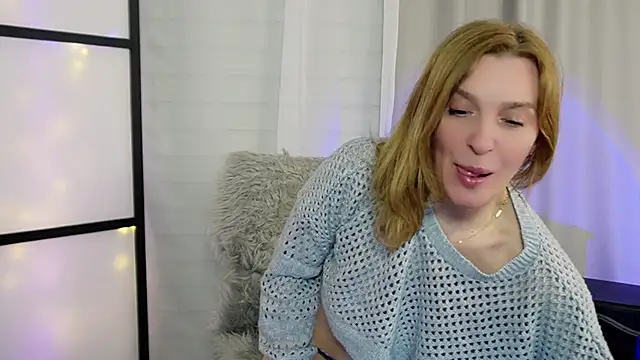 Snapshot of ms_natty chatting on 03-22-25, 11:42 ms natty online show from 03-22-25, 11:42