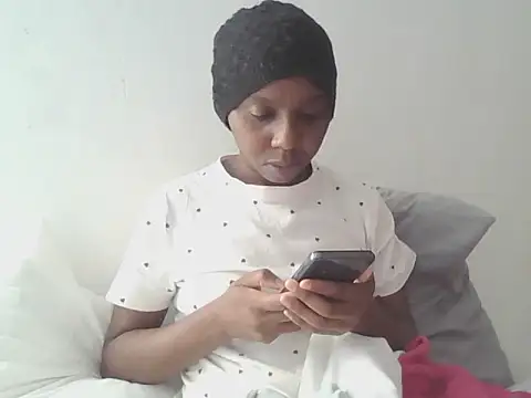 Snapshot of Sexxybella27 chatting on 05-10-26, 01:46 Sexxybella27 online show from 05-10-26, 01:46