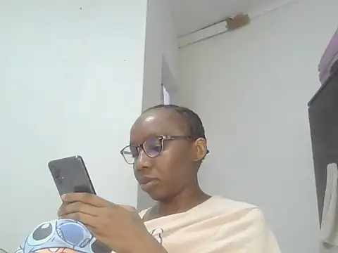 Sexxybella27 online show from 11-12-25, 07:18