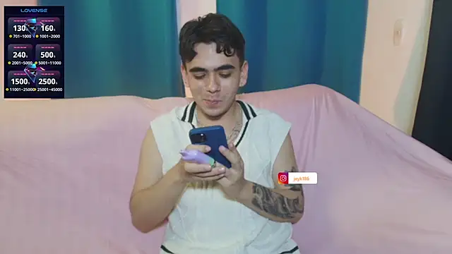 Snapshot of Jey_keler1 chatting on 07-05-26, 01:43 Jey keler1 online show from 07-05-26, 01:43