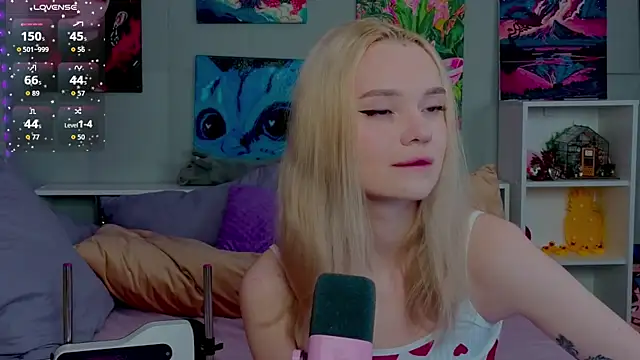 Snapshot of Viena_dias chatting on 03-02-26, 03:52 Viena dias online show from 03-02-26, 03:52