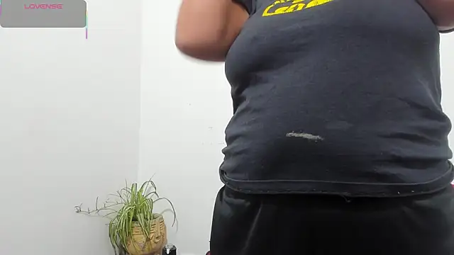 hazel 34 online show from 03-20-26, 08:04