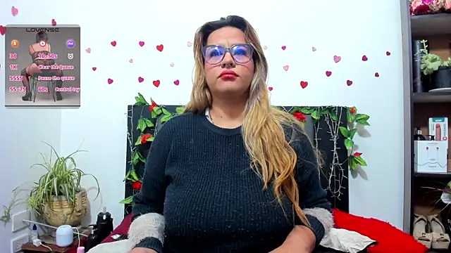 hazel 34 online show from 10-29-25, 08:24