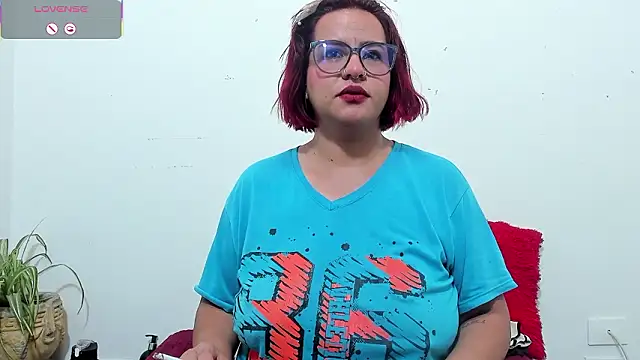 hazel 34 online show from 03-19-26, 08:58