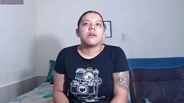 agata 22 online show from 02-07-26, 03:25