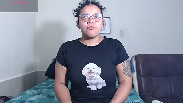 Snapshot of agata_22 chatting on 05-08-26, 03:10 agata 22 online show from 05-08-26, 03:10