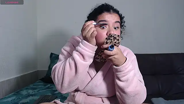 agata 22 online show from 11-25-25, 11:48