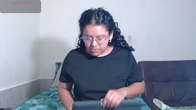 Snapshot of agata_22 chatting on 05-21-26, 02:20 agata 22 online show from 05-21-26, 02:20