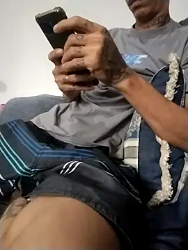 Snapshot of DG0022 chatting on 03-13-26, 01:27 DG0022 online show from 03-13-26, 01:27